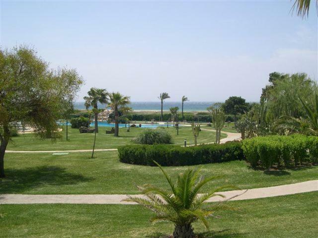 Apartamentos Atlanterra Costa Y Sol サアラ・デ・ロス・アトゥネス エクステリア 写真